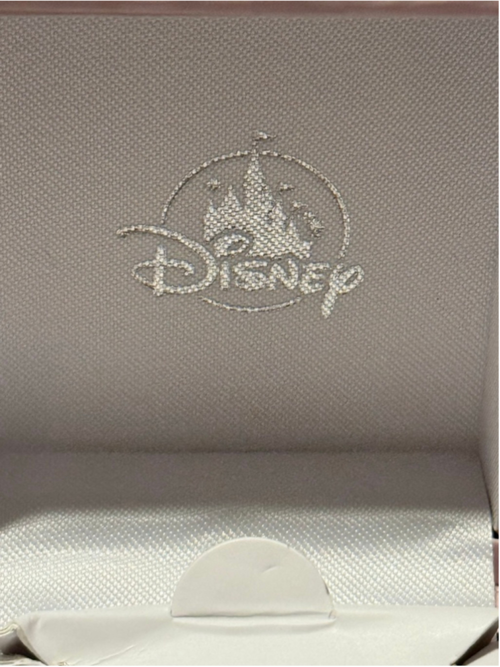 Disney Bibbidi Bobbidi Boutique Cinderella Carriage Necklace Pink Princess - Picture 3 of 3